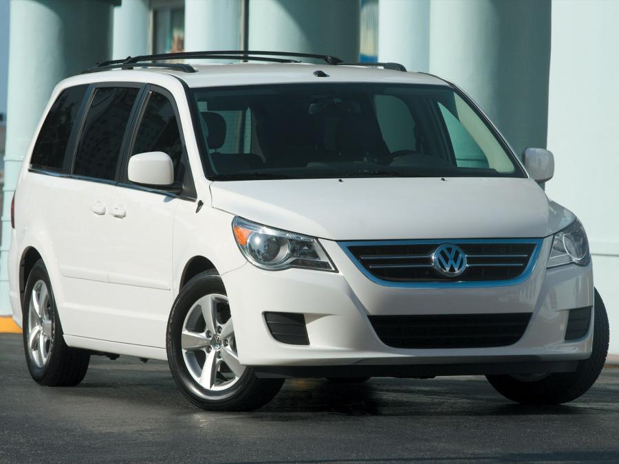  Volkswagen Routan 2008 года  (фото 17 из 26)